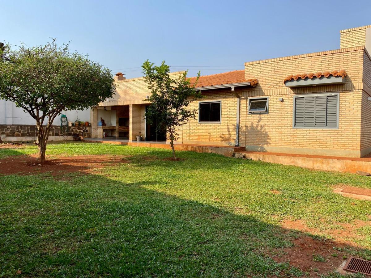 Moderna Y Unica Casa Independiente Con Jardin Y Estacionamiento Ciudad del Este Exterior foto