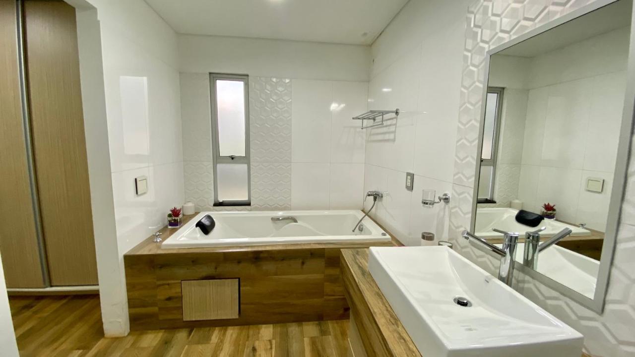 Moderna Y Unica Casa Independiente Con Jardin Y Estacionamiento Ciudad del Este Exterior foto